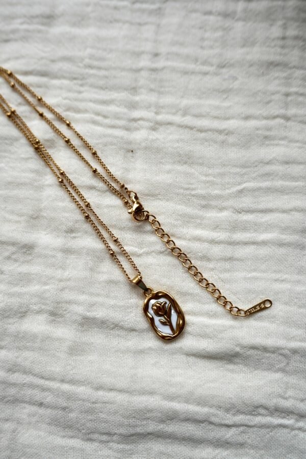 Aura Rose Ball Chain
