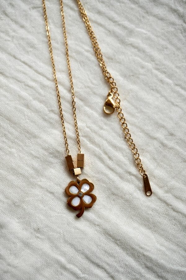 Flower Pendant