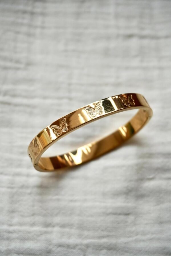 Butterly Kada